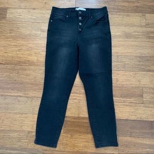 Black high waisted jeans